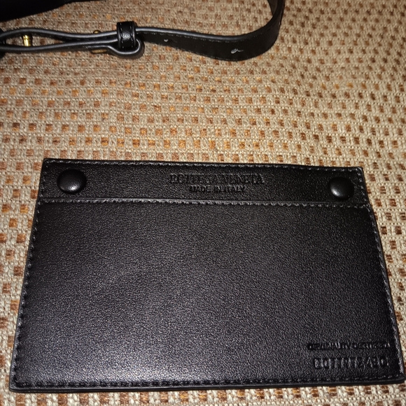 Bottega Veneta small leather cassette bag - Picture 6 of 7